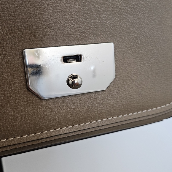 Marc Jacobs Taupe Leather Women's Bag - Picture 11 of 16